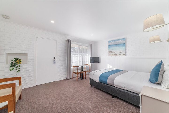 Room 12 of 54