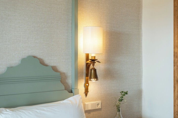 Room 14 of 50