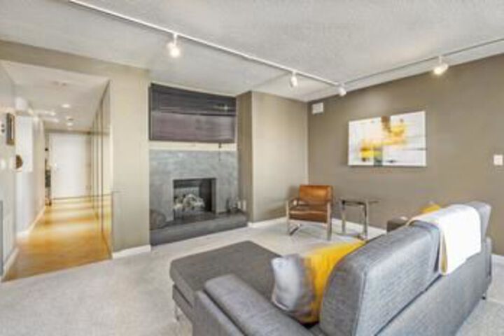 Room 14 of 24
