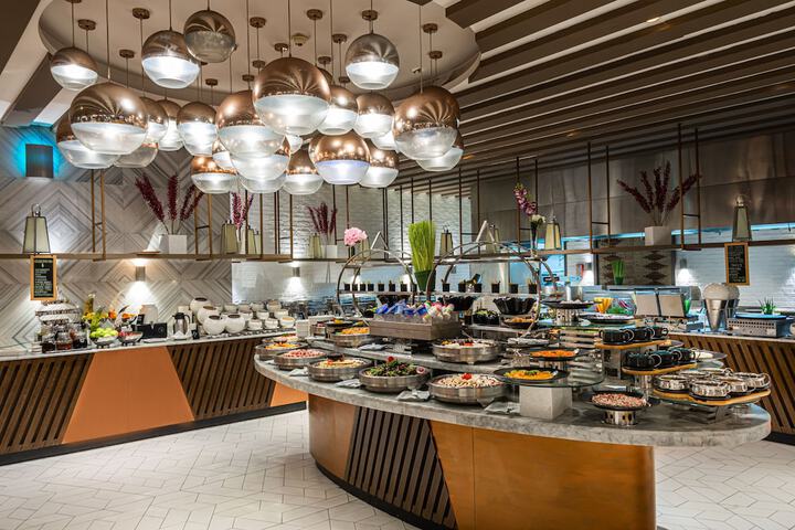 Breakfast buffet