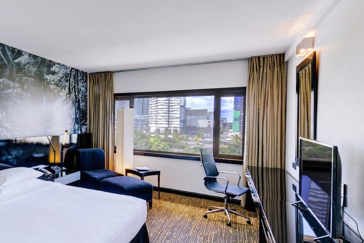 Room 35 of 89