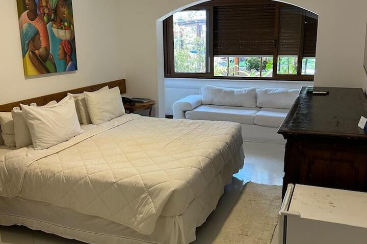Room 25 of 54