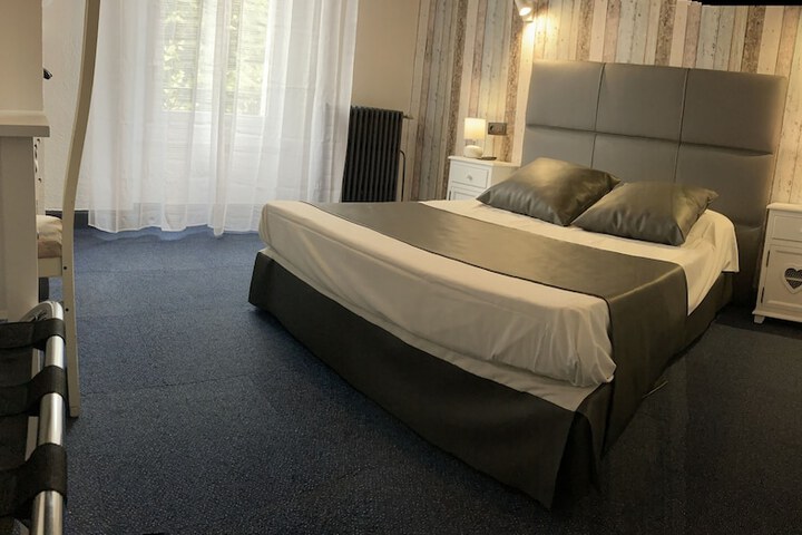 Room 18 of 37