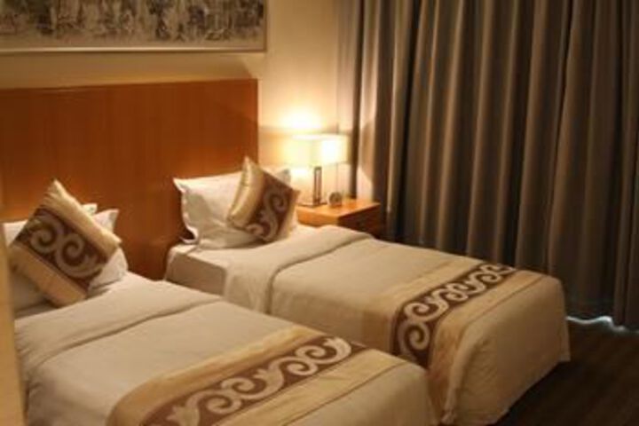 Room 10 of 39