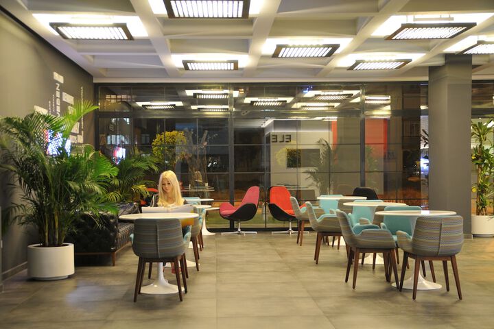 Hotel Interior 4 of 32