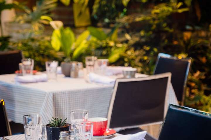 Breakfast area