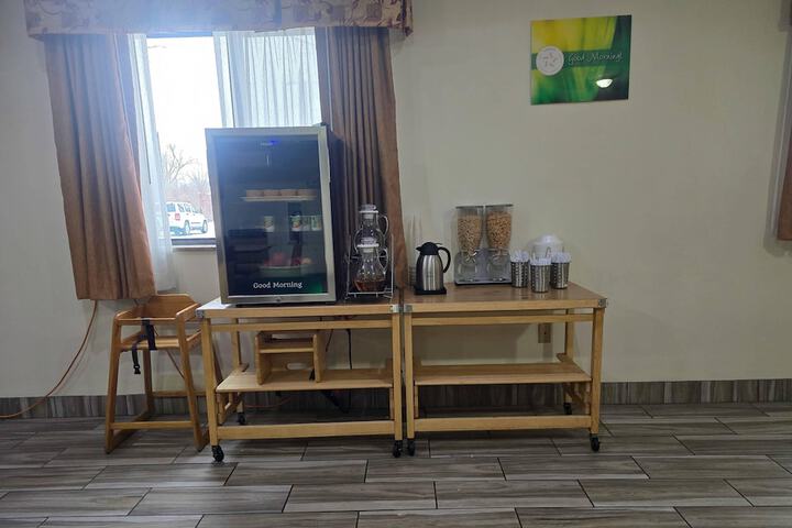 Breakfast/Coffee Service 36 of 41