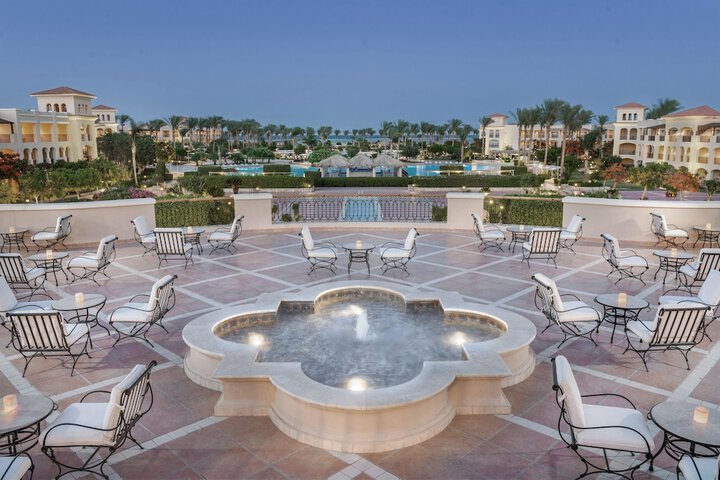 Pool 62 of 107