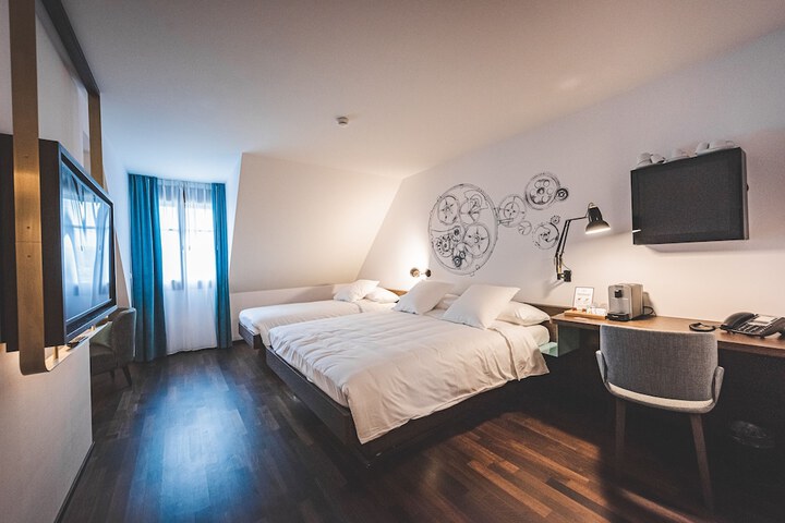 Room 42 of 105