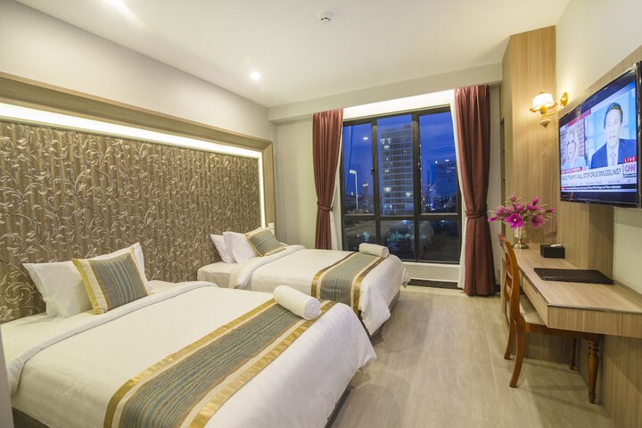 Room 12 of 70
