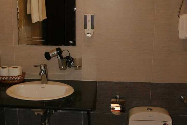 Room 21 of 44