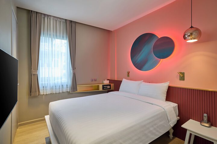 Room 15 of 40