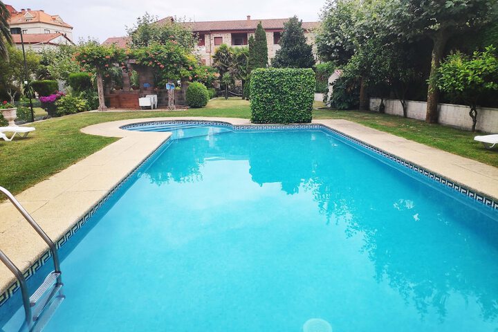 Pool 43 of 48