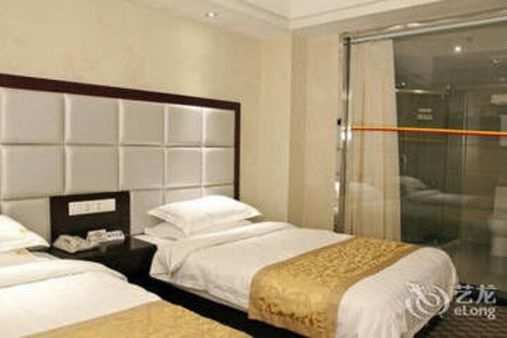 Room 64 of 83