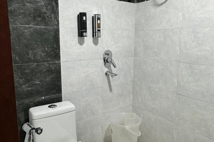 Room 7 of 23