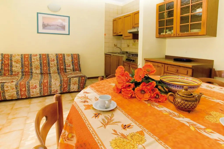 Room 2 of 11