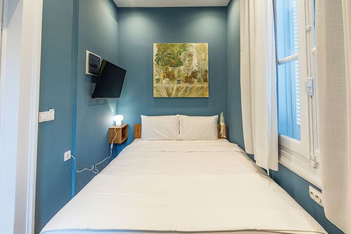 Room 44 of 112