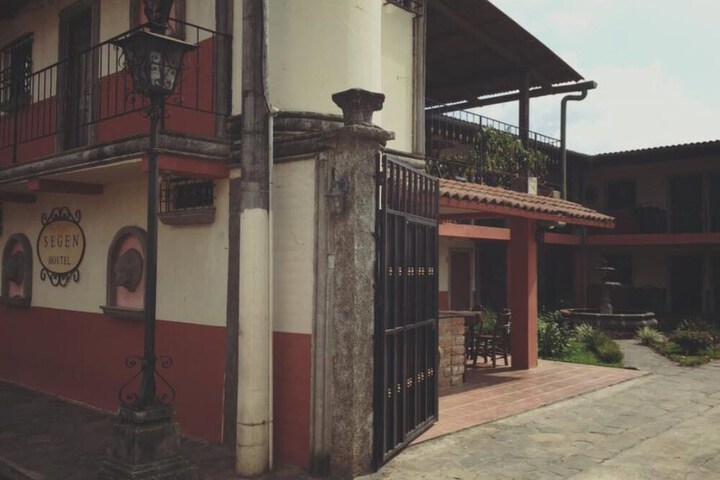 Hotel 12 of 20