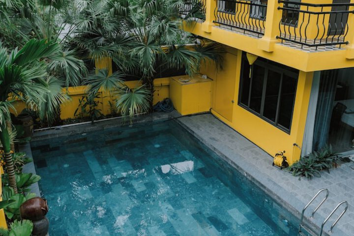 Pool 54 of 91