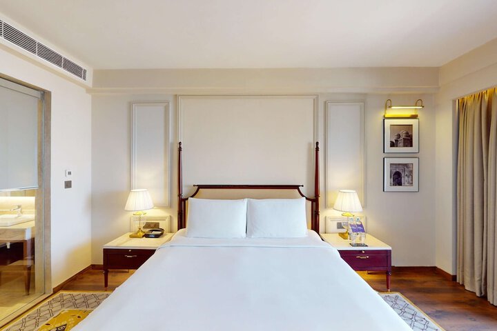 Room 48 of 191
