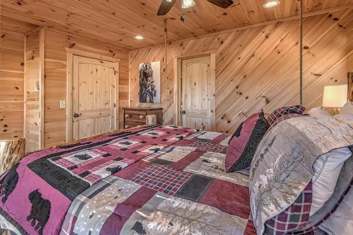 Room 2 of 20