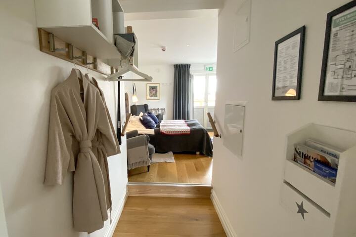 Room 71 of 135