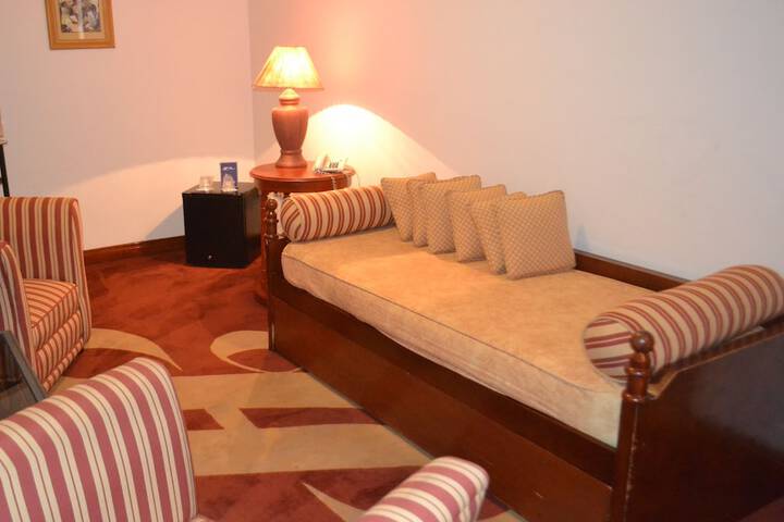 Room 6 of 29