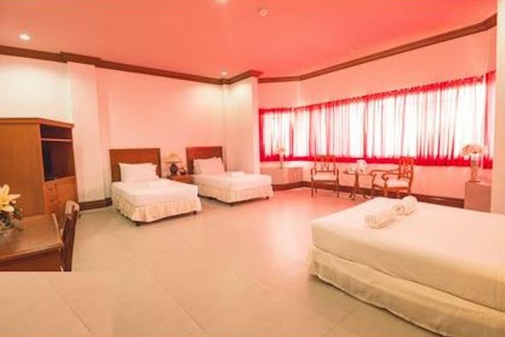 Room 18 of 29
