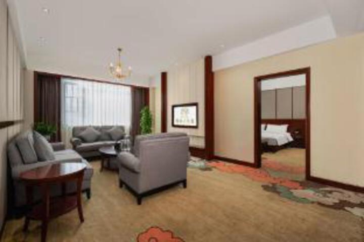 Room 22 of 23