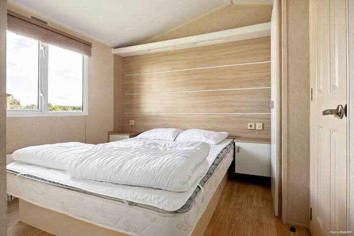 Room 3 of 61