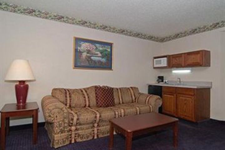 Room 14 of 18