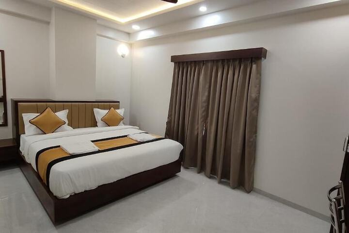 Room 19 of 36