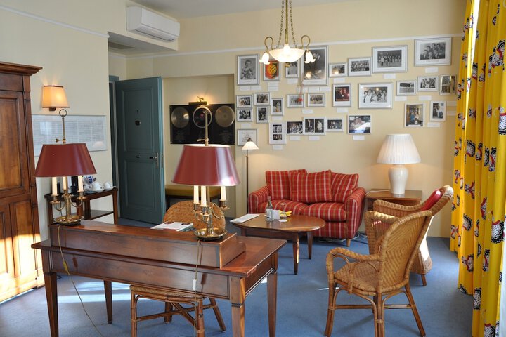 Room 44 of 86