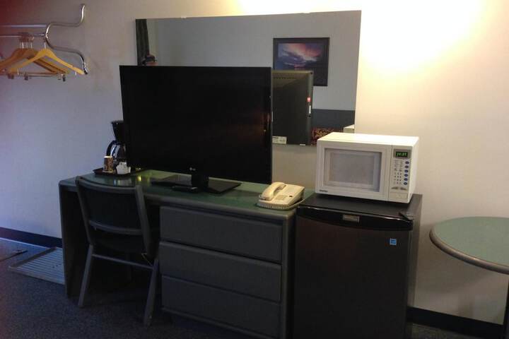 Room 11 of 40