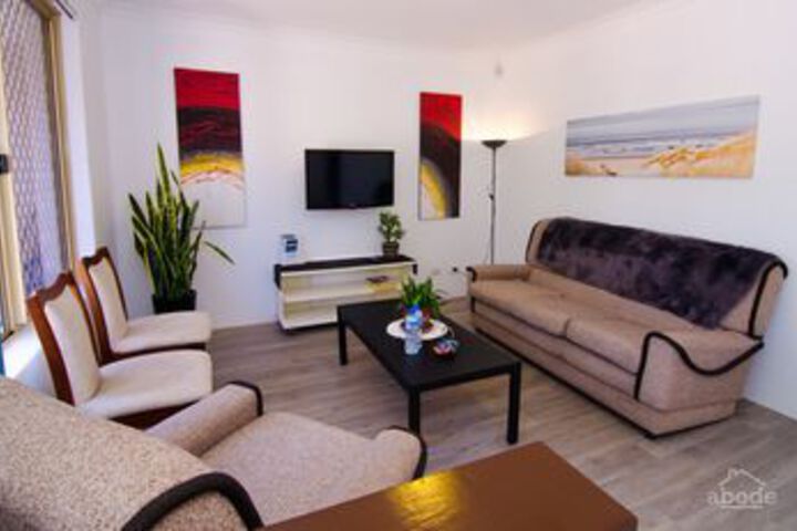 Room 9 of 10
