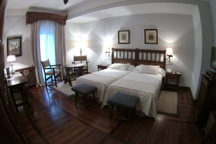 Room 20 of 68