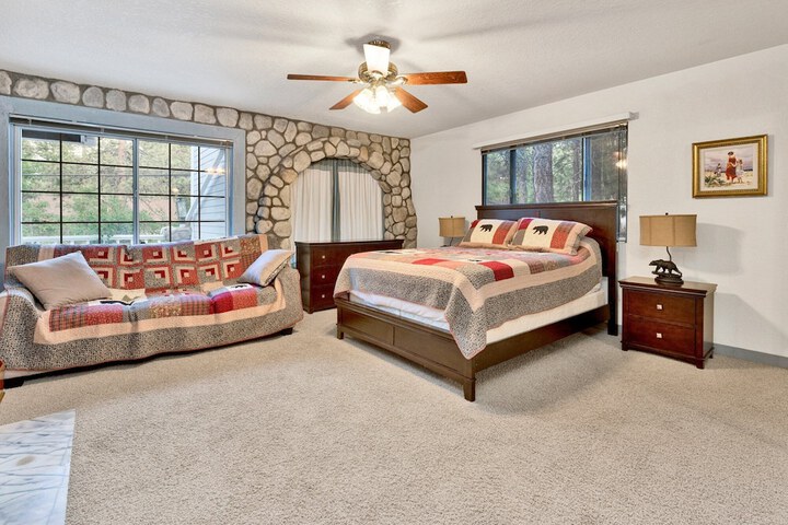Room 11 of 21