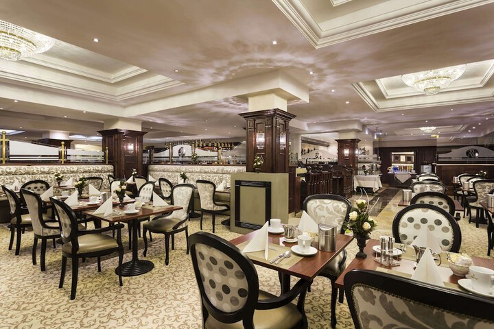 Dining 56 of 67