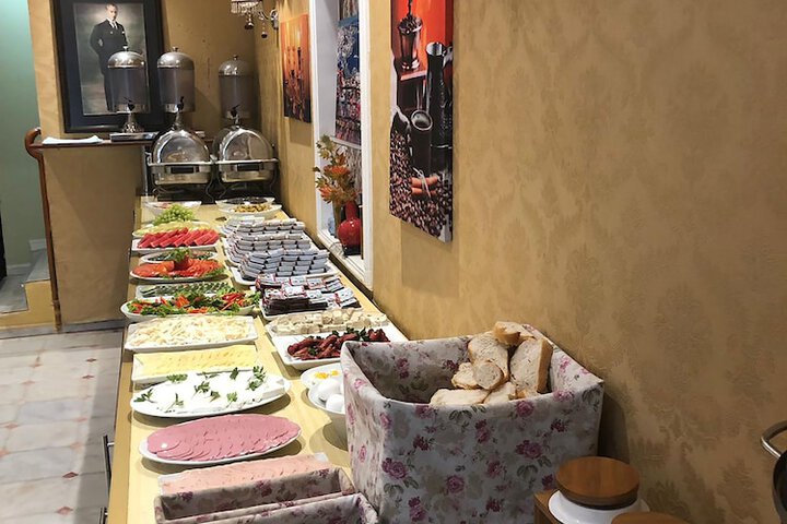 Dining 36 of 46