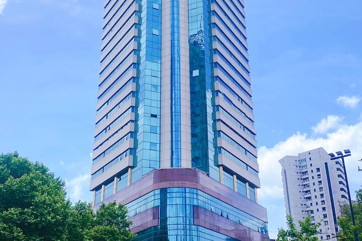 Hotel 27 of 29