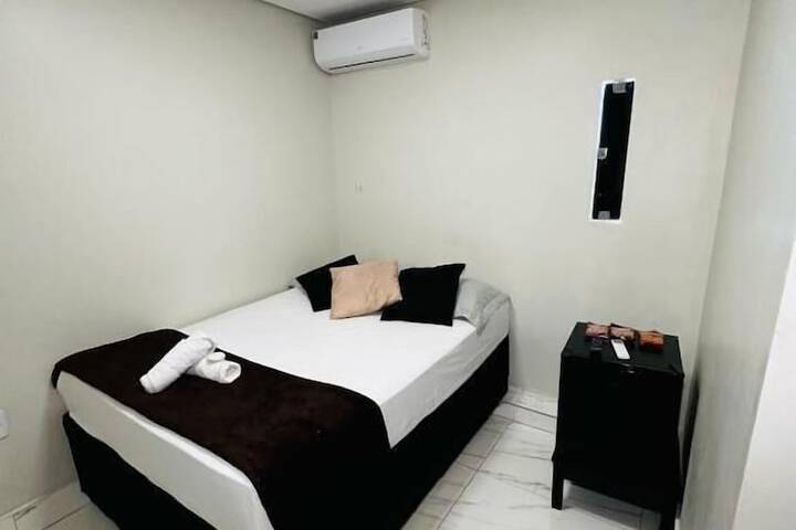 Room 14 of 80