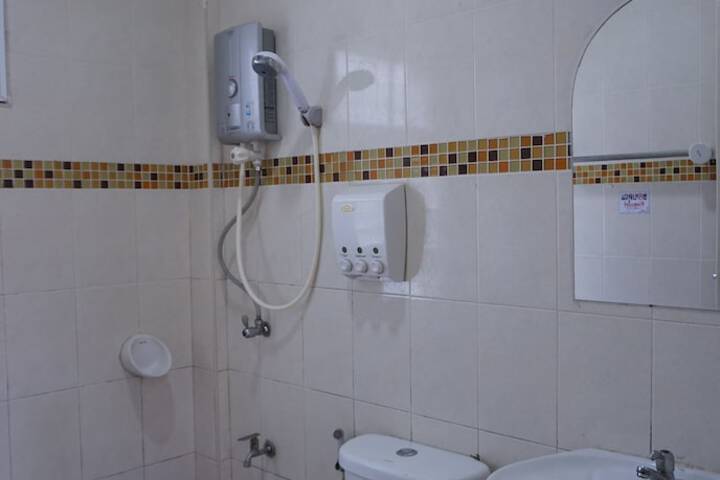 Room 15 of 21