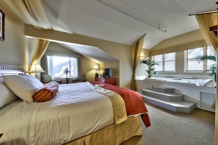 Room 16 of 50