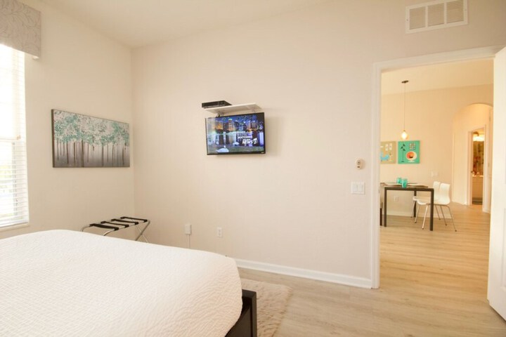 Room 10 of 41
