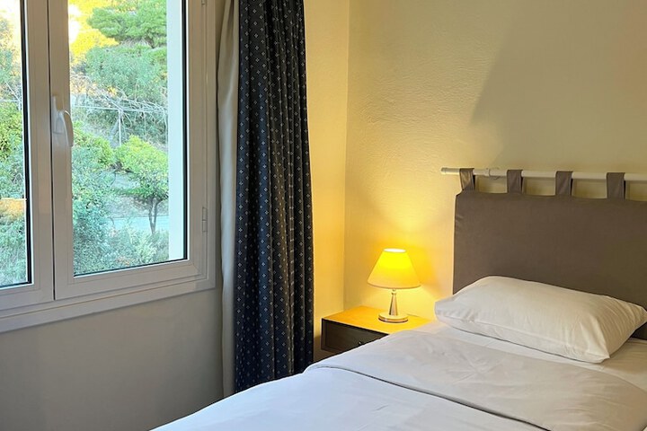 Room 26 of 71