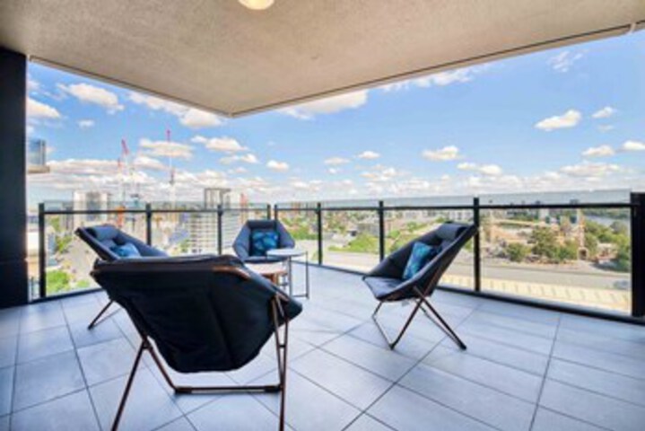 Terrace/Patio 3 of 18