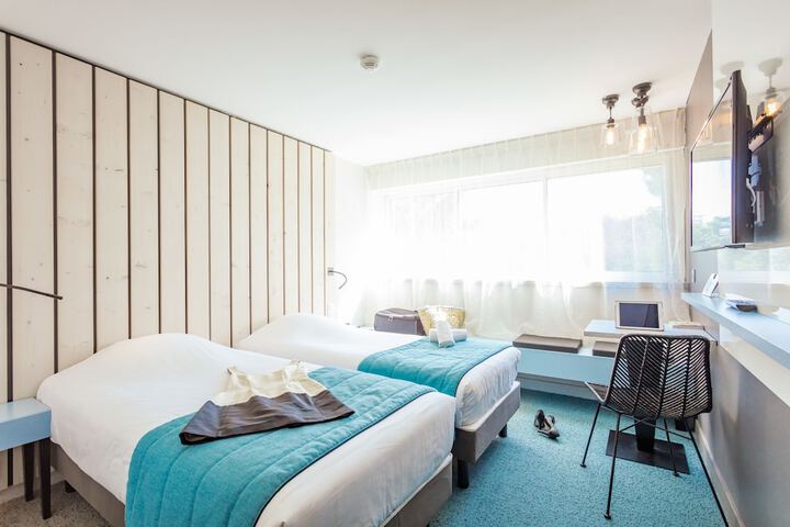 Room 9 of 36