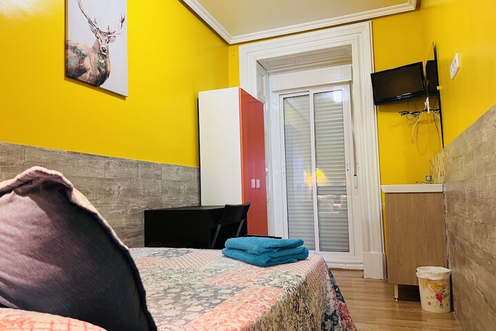 Room 15 of 50