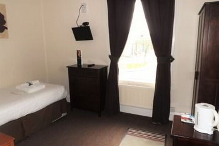 Room 37 of 47