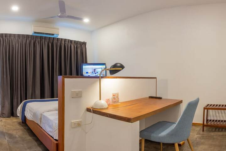 Room 21 of 86